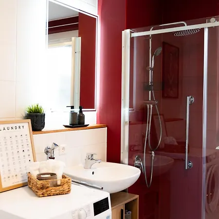 Lubu Stay Central, Cozy, With Workspace And Parking Людвигсбург Экстерьер фото
